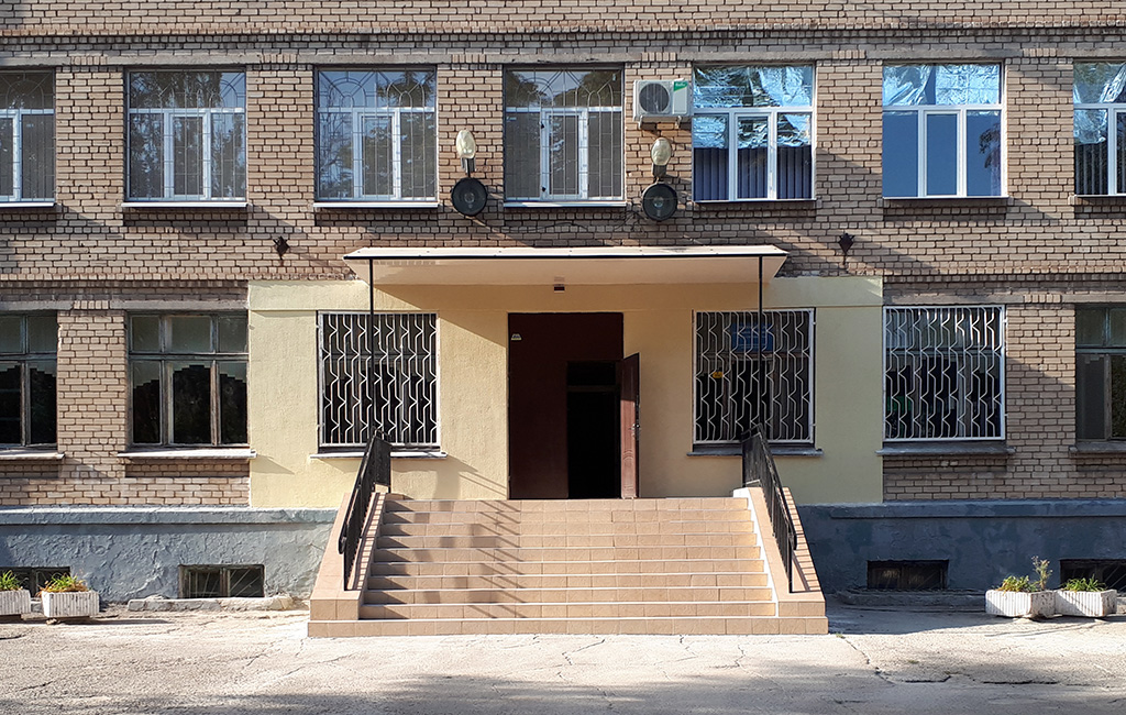 Поточний ремонт (ганок школи) Запорізької загальноосвітньої школи №4